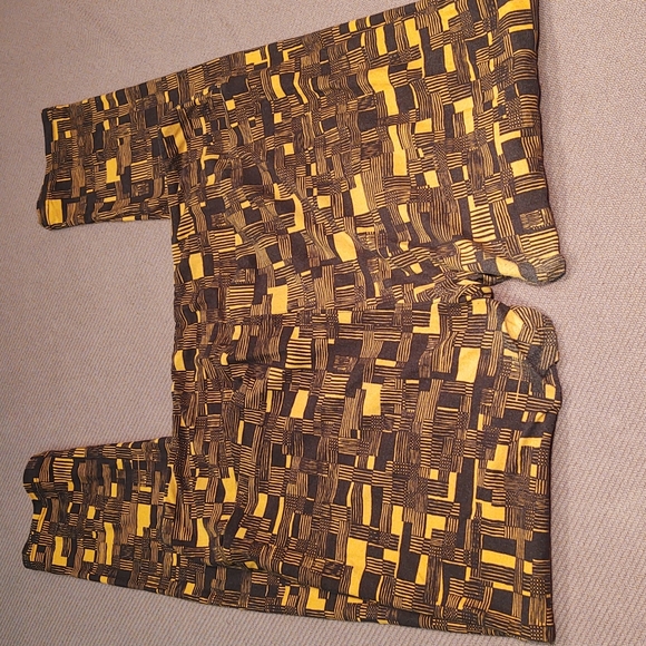 Abstract Lula Roe leggings - Picture 4 of 4